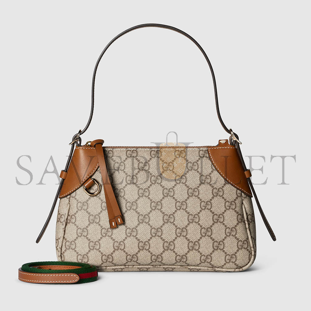 GUCCI GG EMBLEM SMALL SHOULDER BAG 815218 (24*16*5)